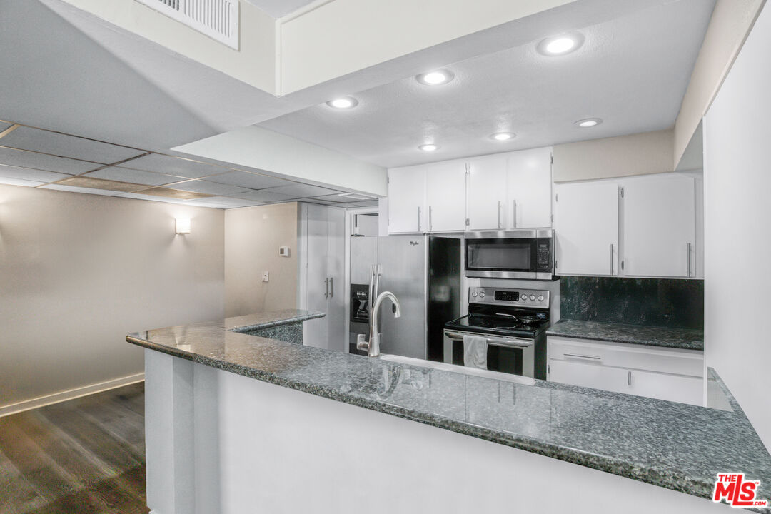 23401 Park Sorrento Unit: 30