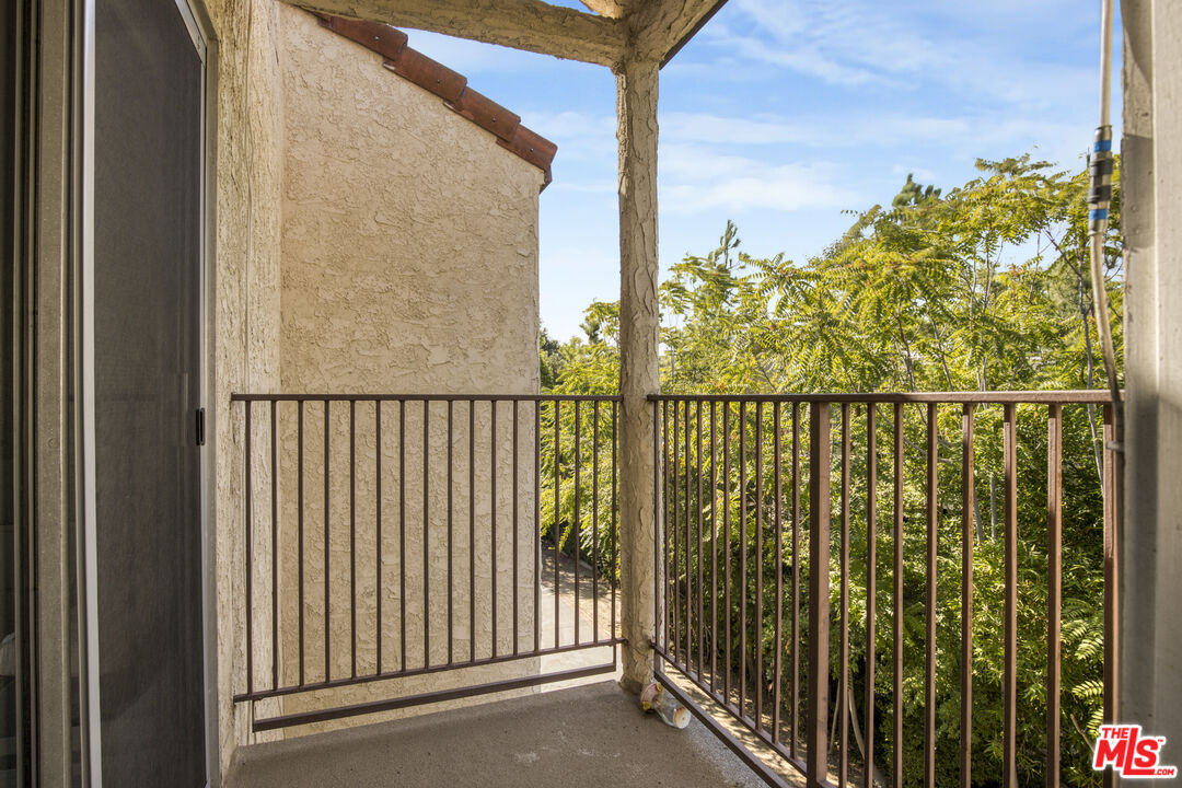 23401 Park Sorrento Unit: 30