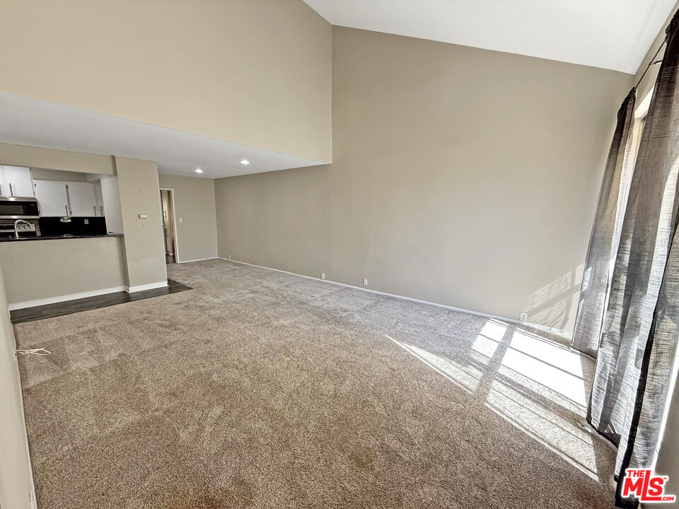 23401 Park Sorrento Unit: 30