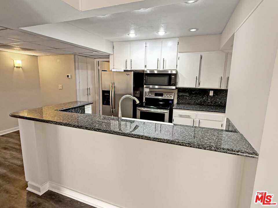 23401 Park Sorrento Unit: 30