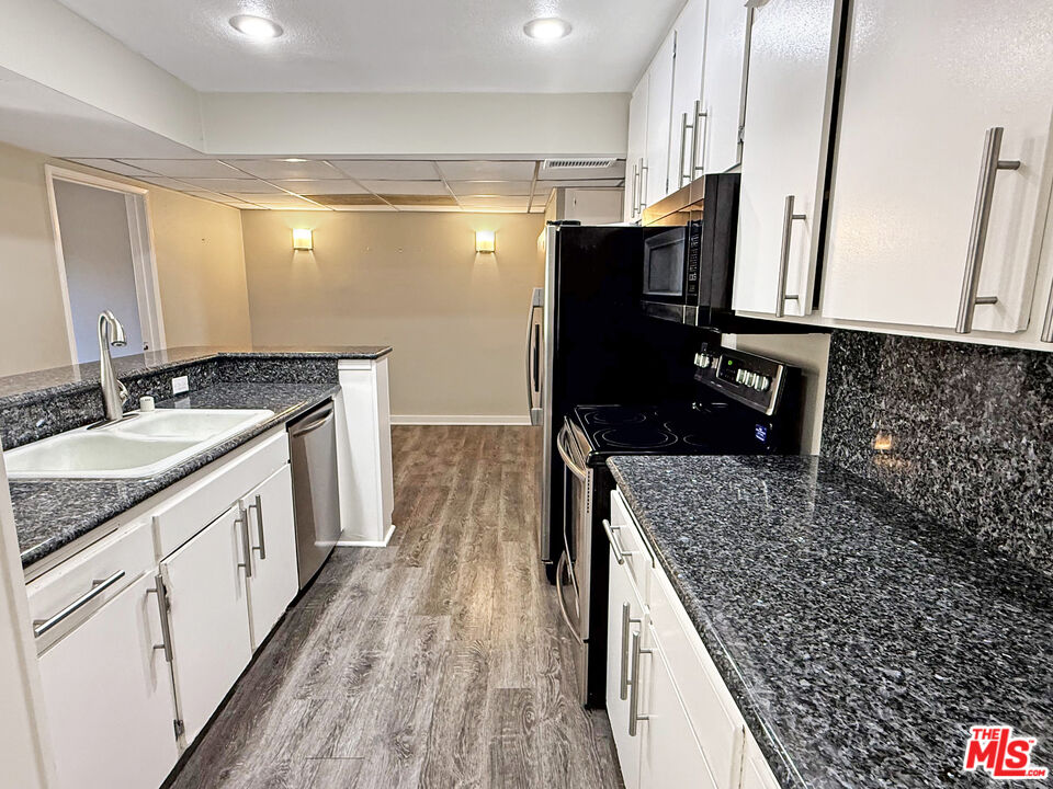 23401 Park Sorrento Unit: 30