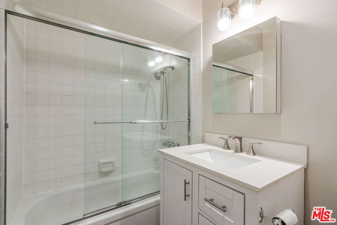 23401 Park Sorrento Unit: 30