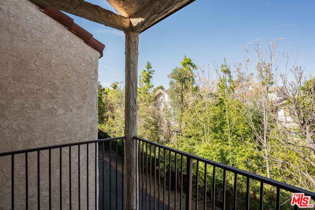 23401 Park Sorrento Unit: 30