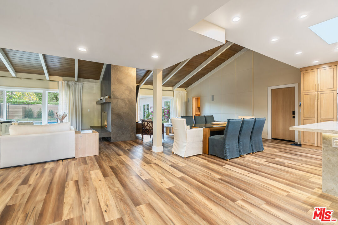 4731 Deseret Dr