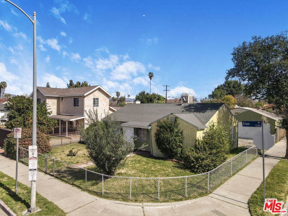7502 Eton Ave