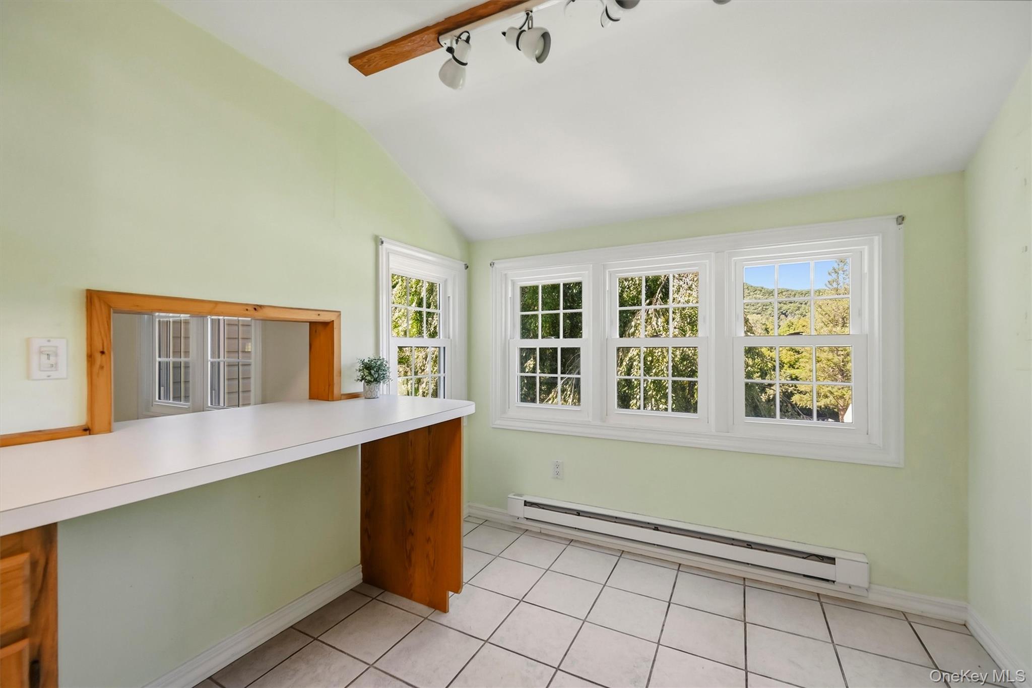 1704 Holly Stream Court