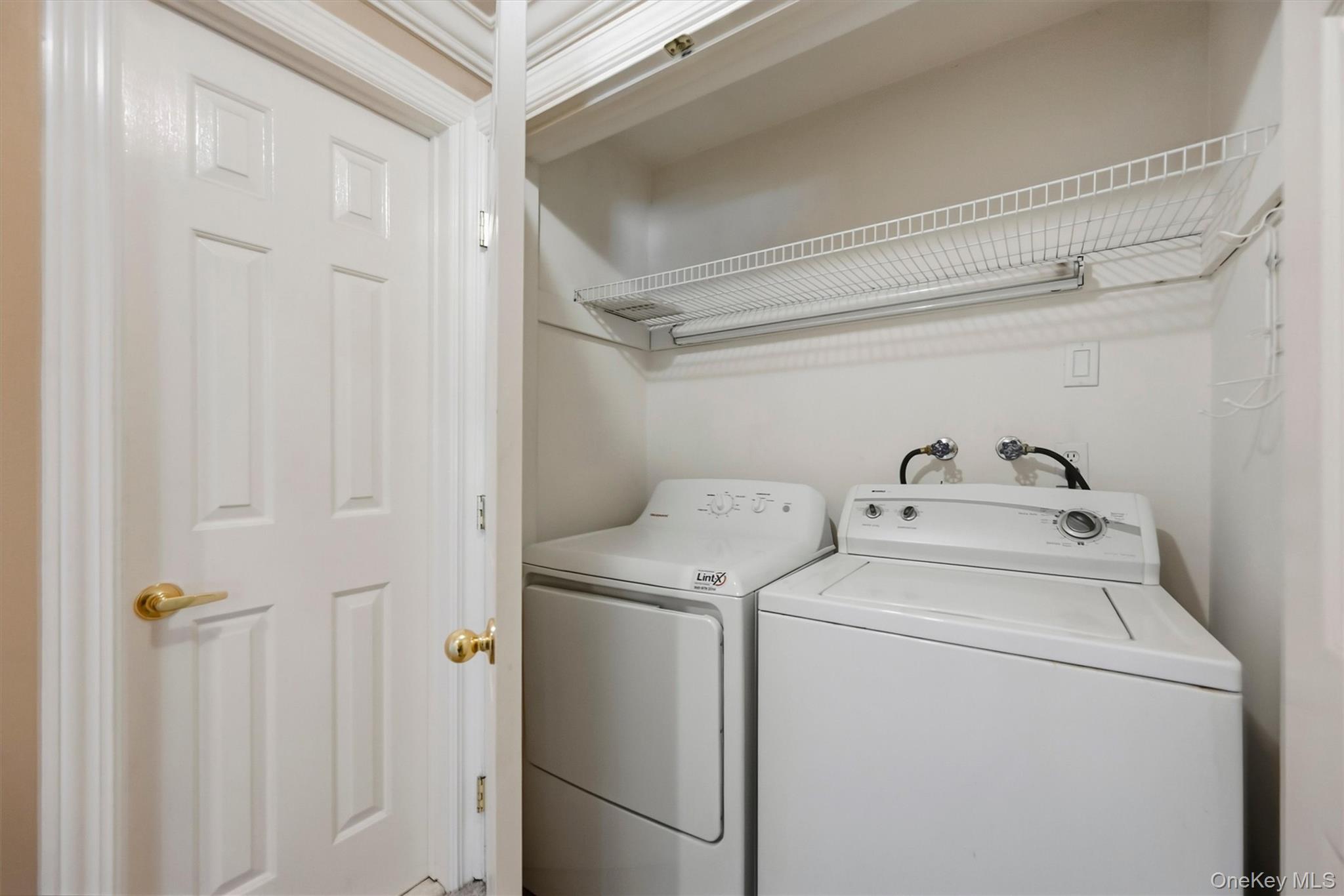 1704 Holly Stream Court