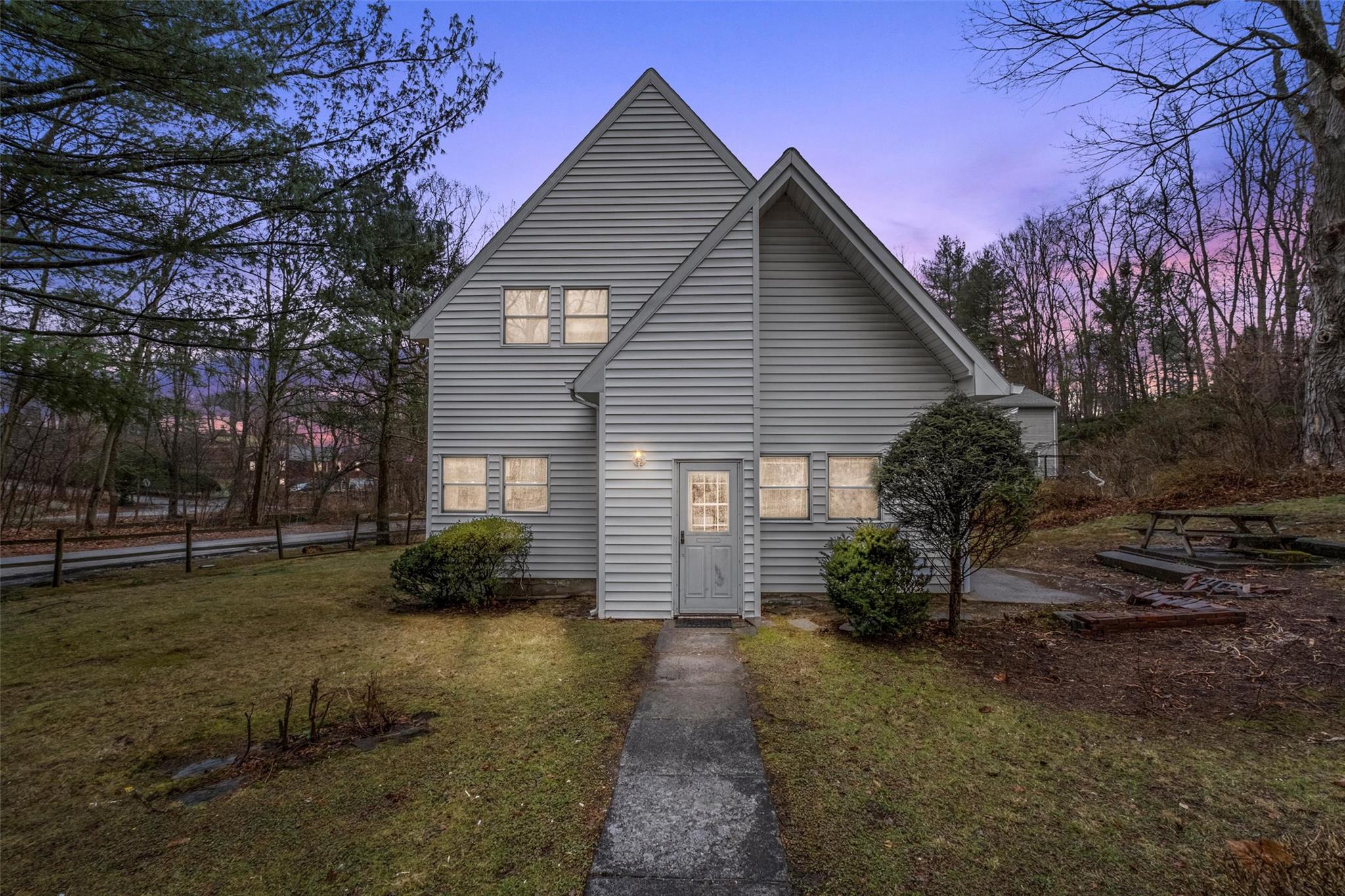24 Skylark Drive