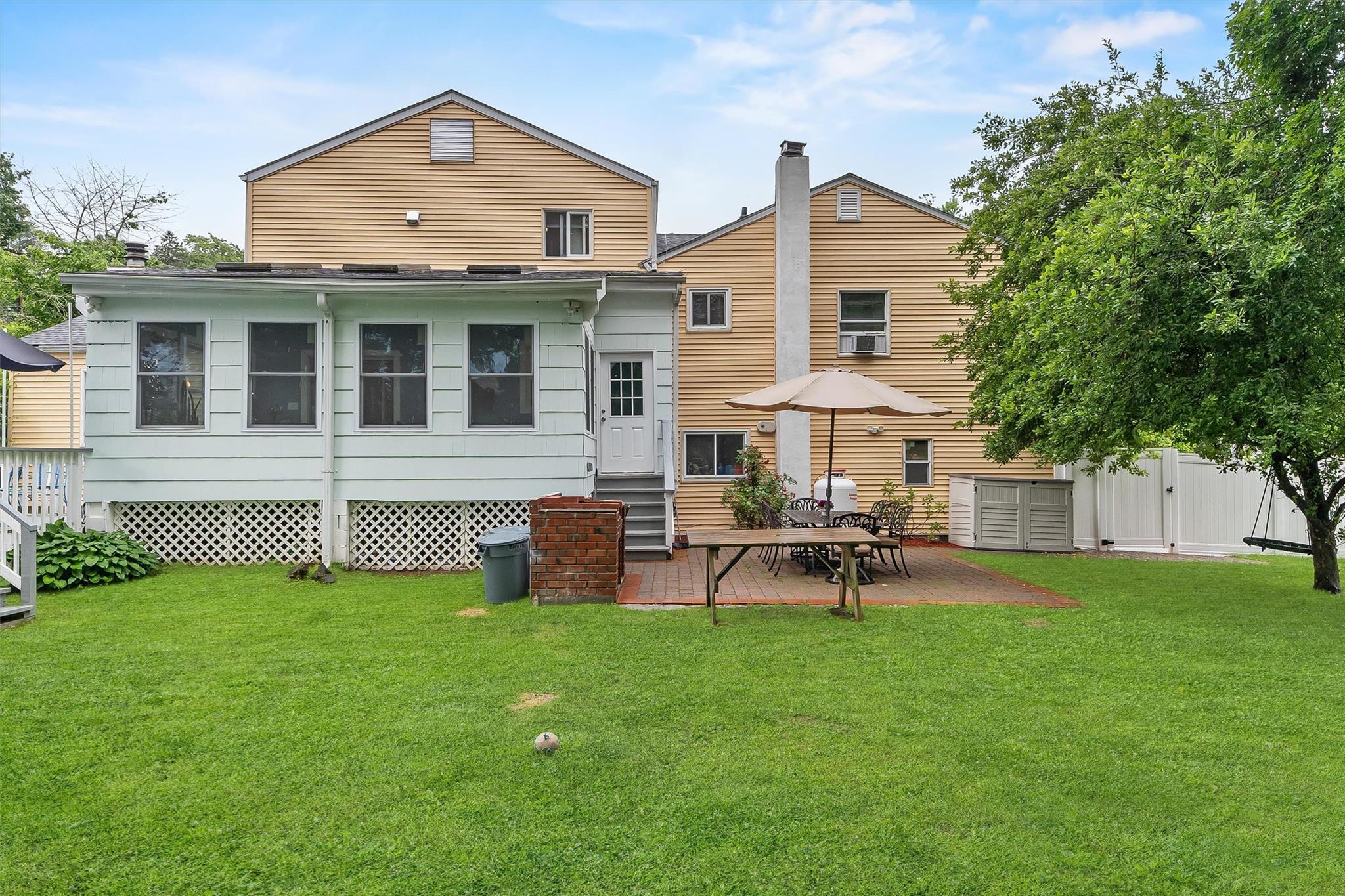 6 Spring Lane