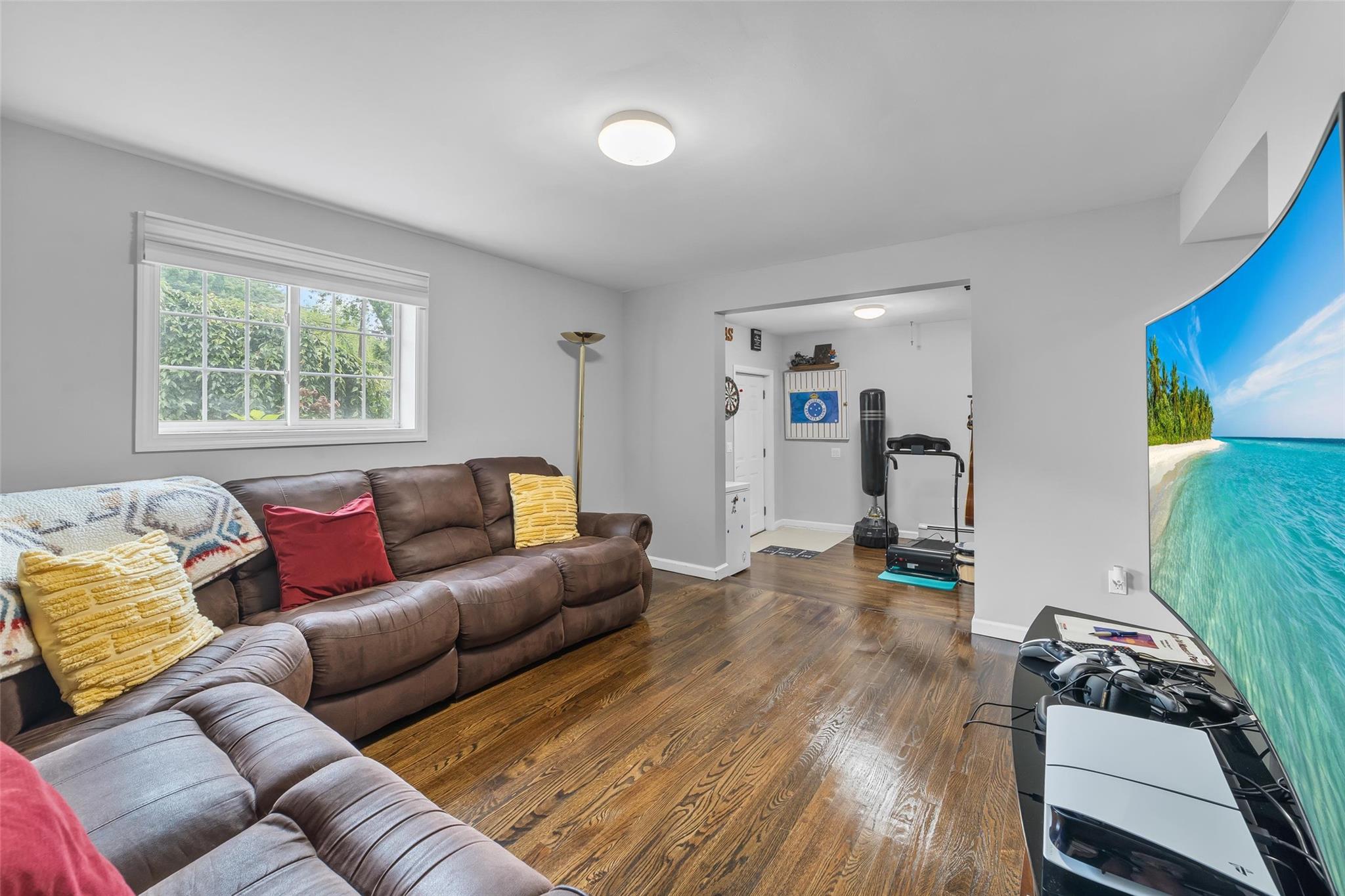 6 Spring Lane