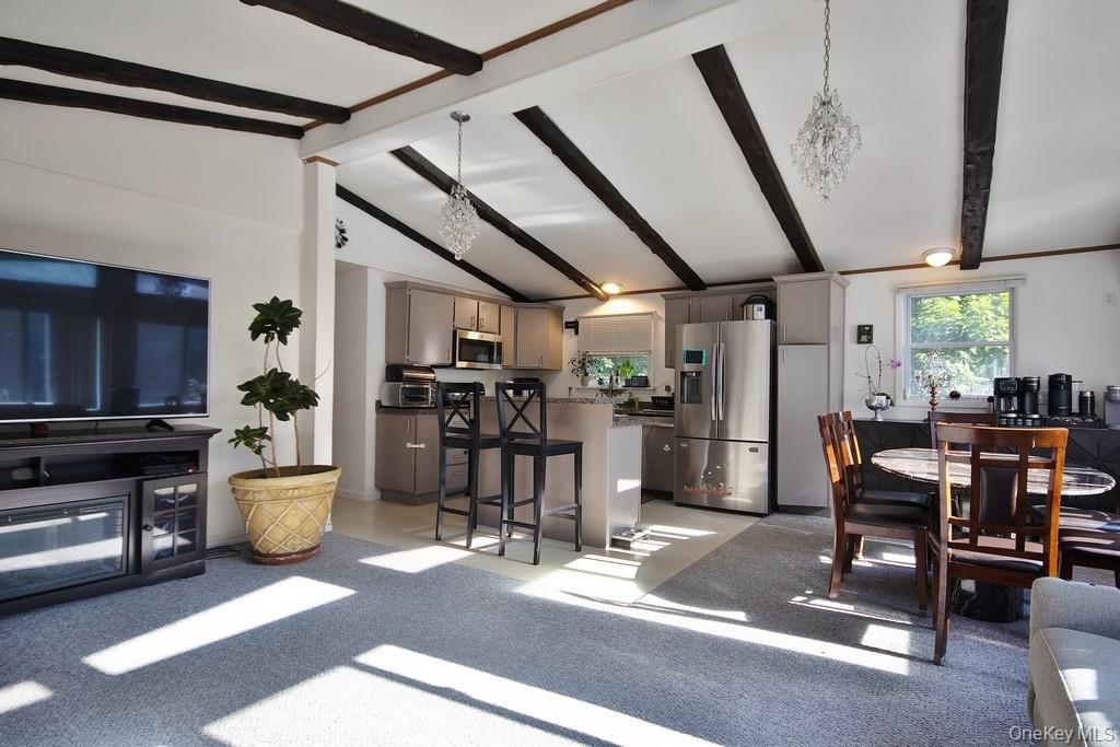 11 Beverly Lane