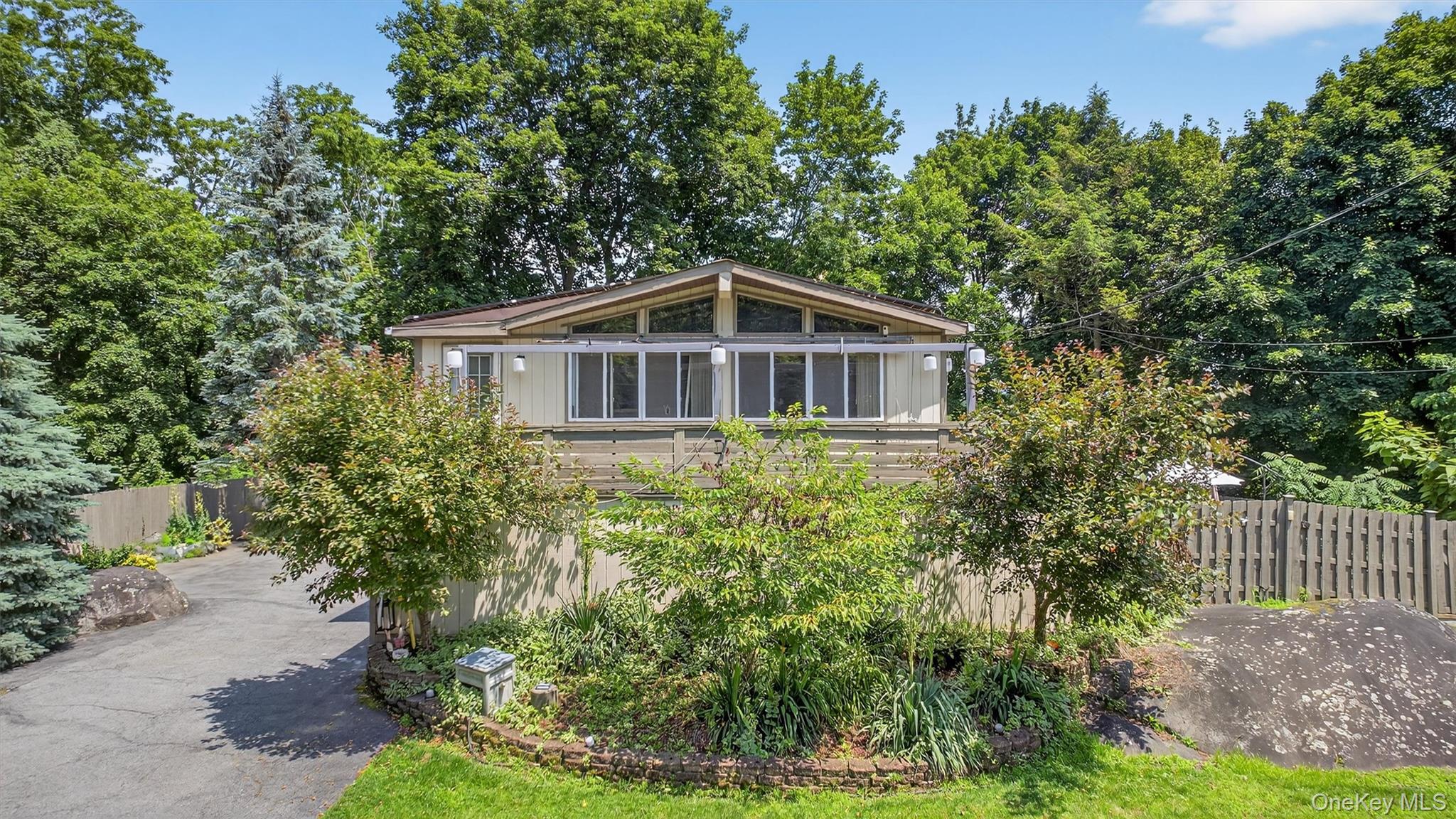 11 Beverly Lane