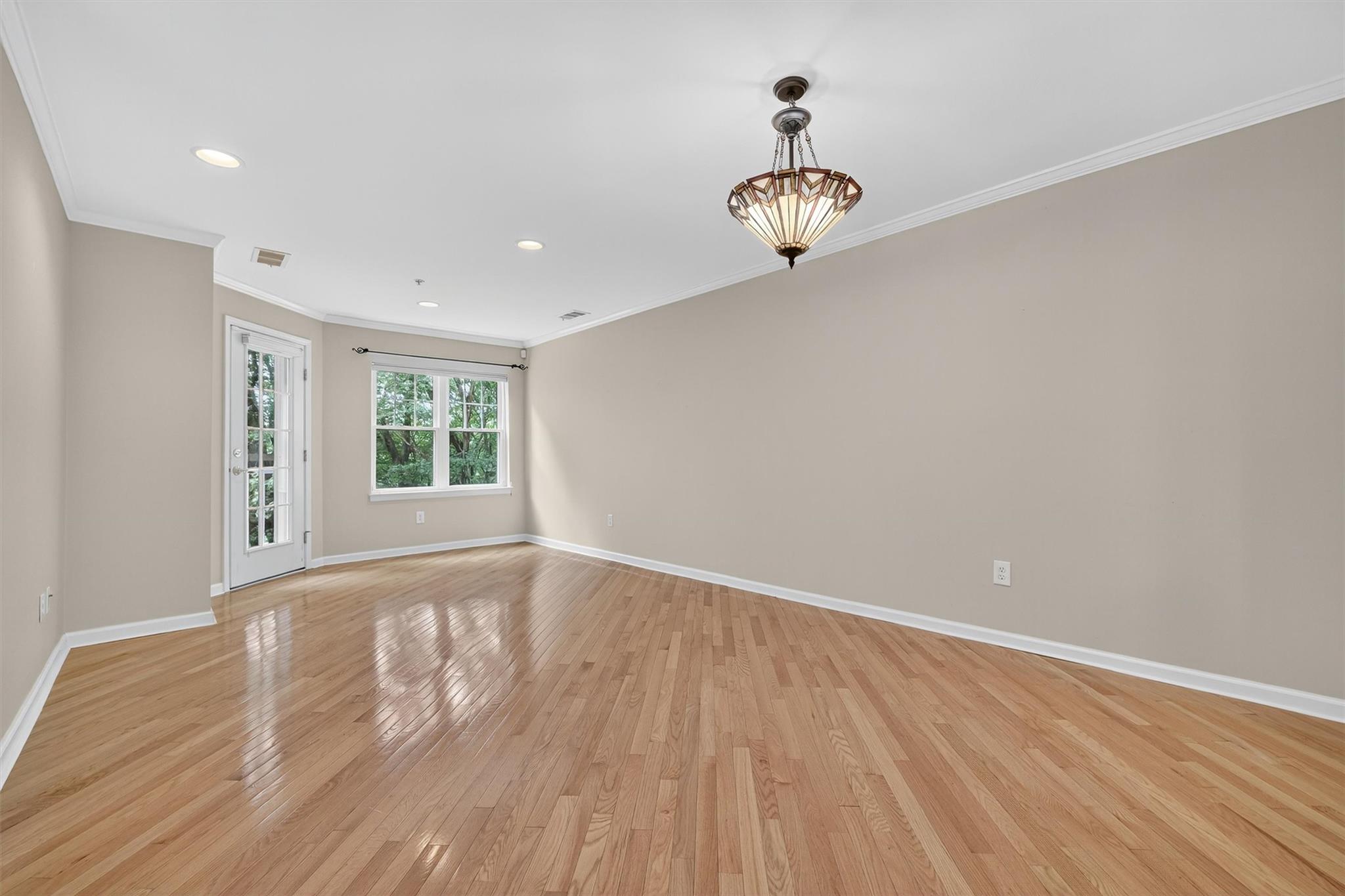 412 Viewpoint Terrace