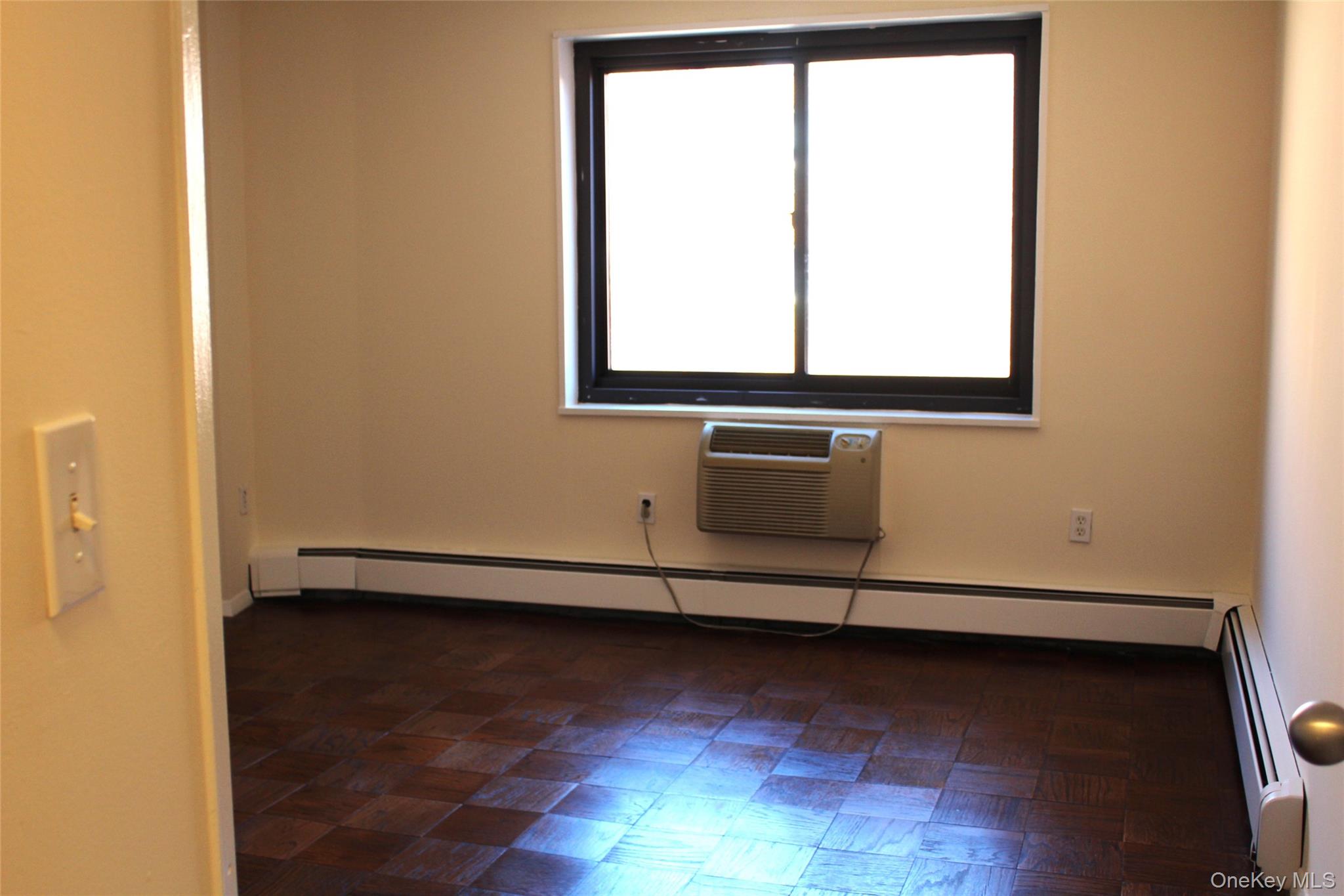 100 E Hartsdale Avenue Unit: 6HW