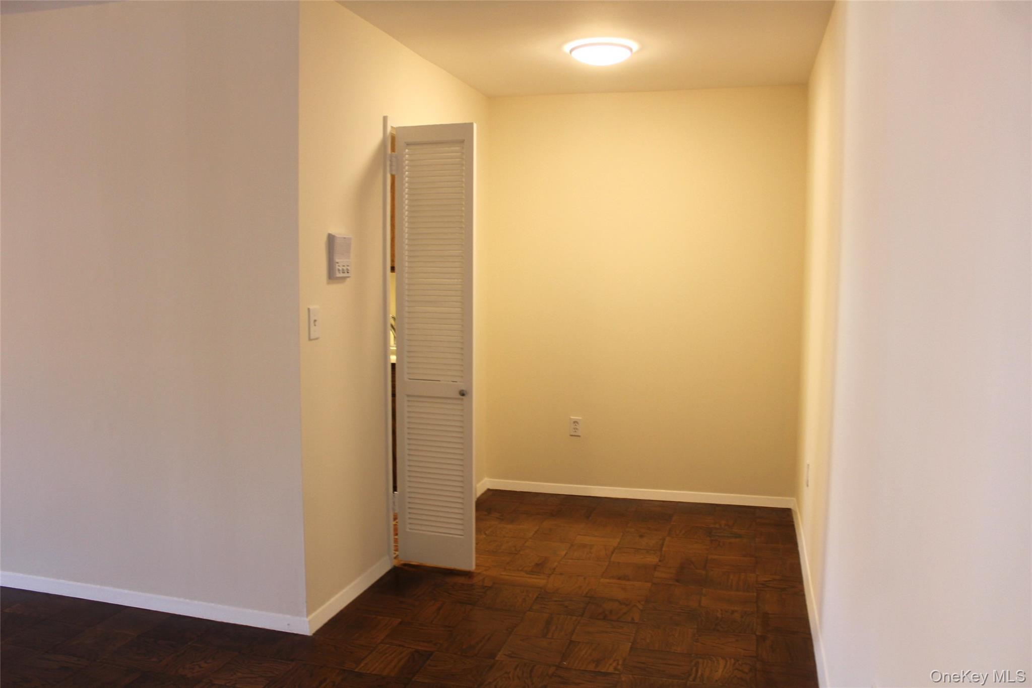 100 E Hartsdale Avenue Unit: 6HW