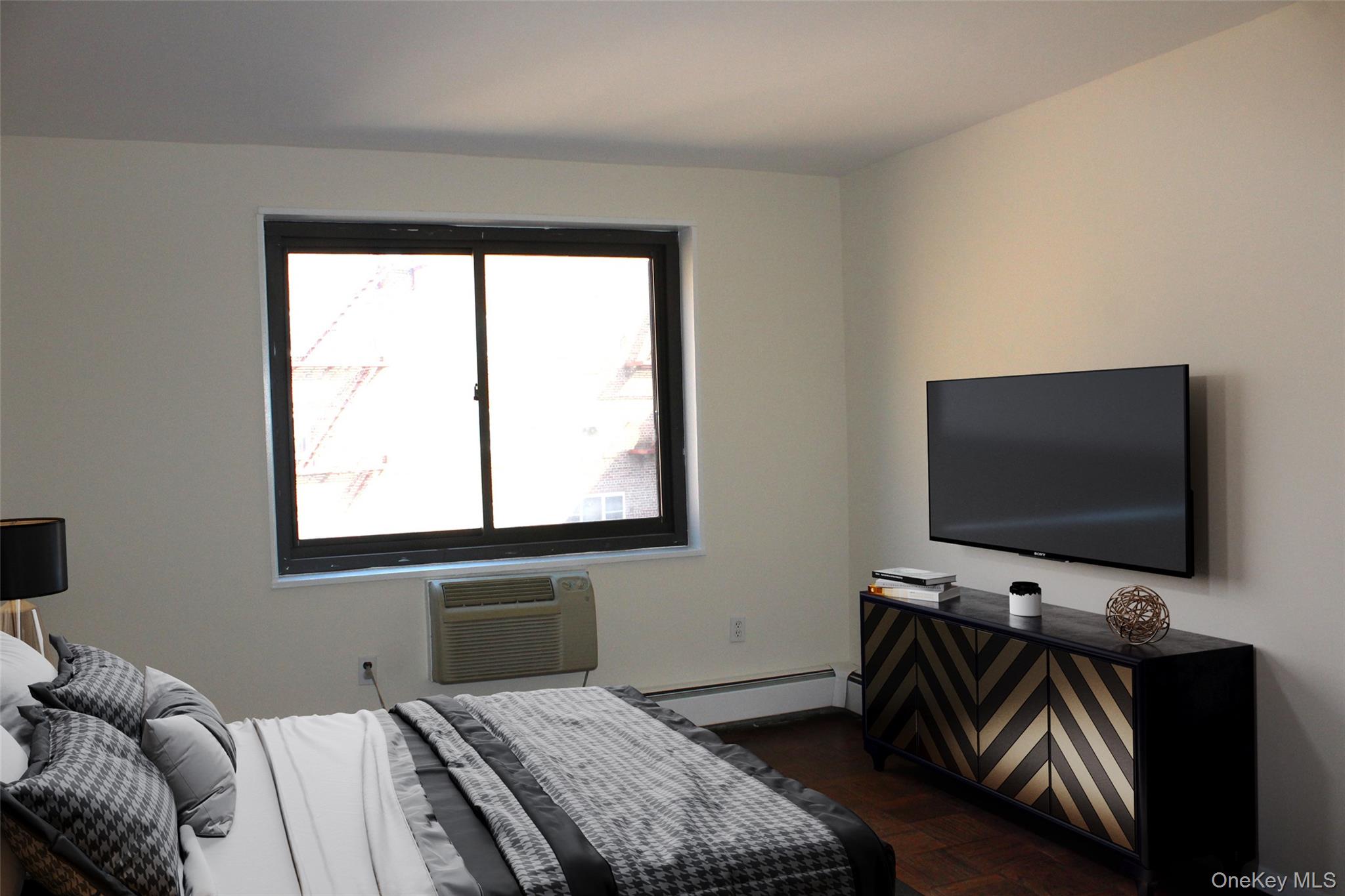 100 E Hartsdale Avenue Unit: 6HW