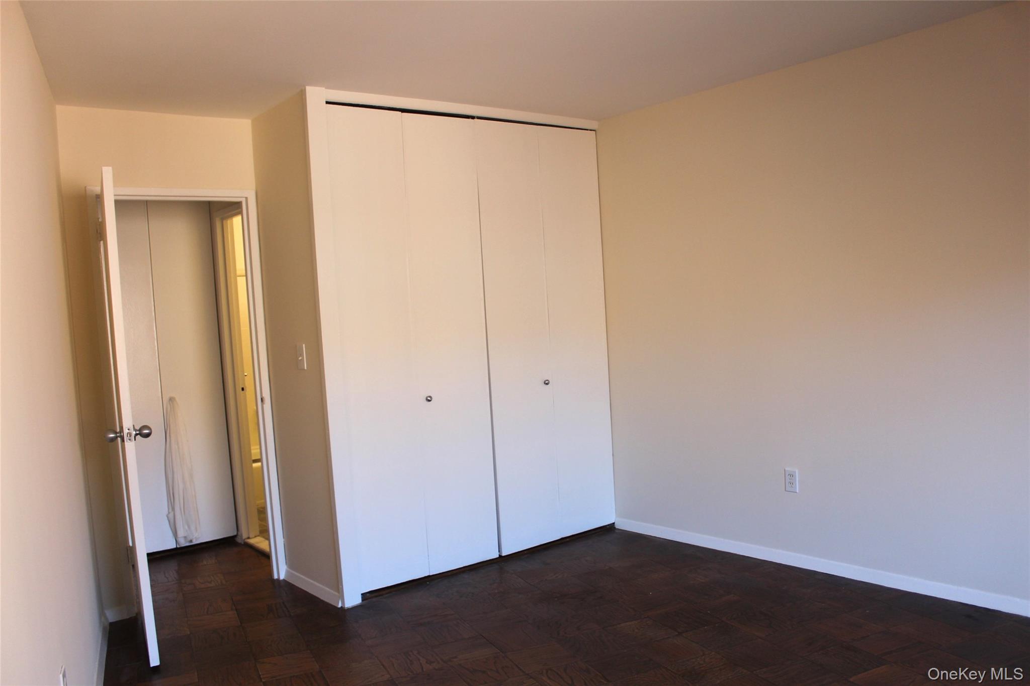 100 E Hartsdale Avenue Unit: 6HW