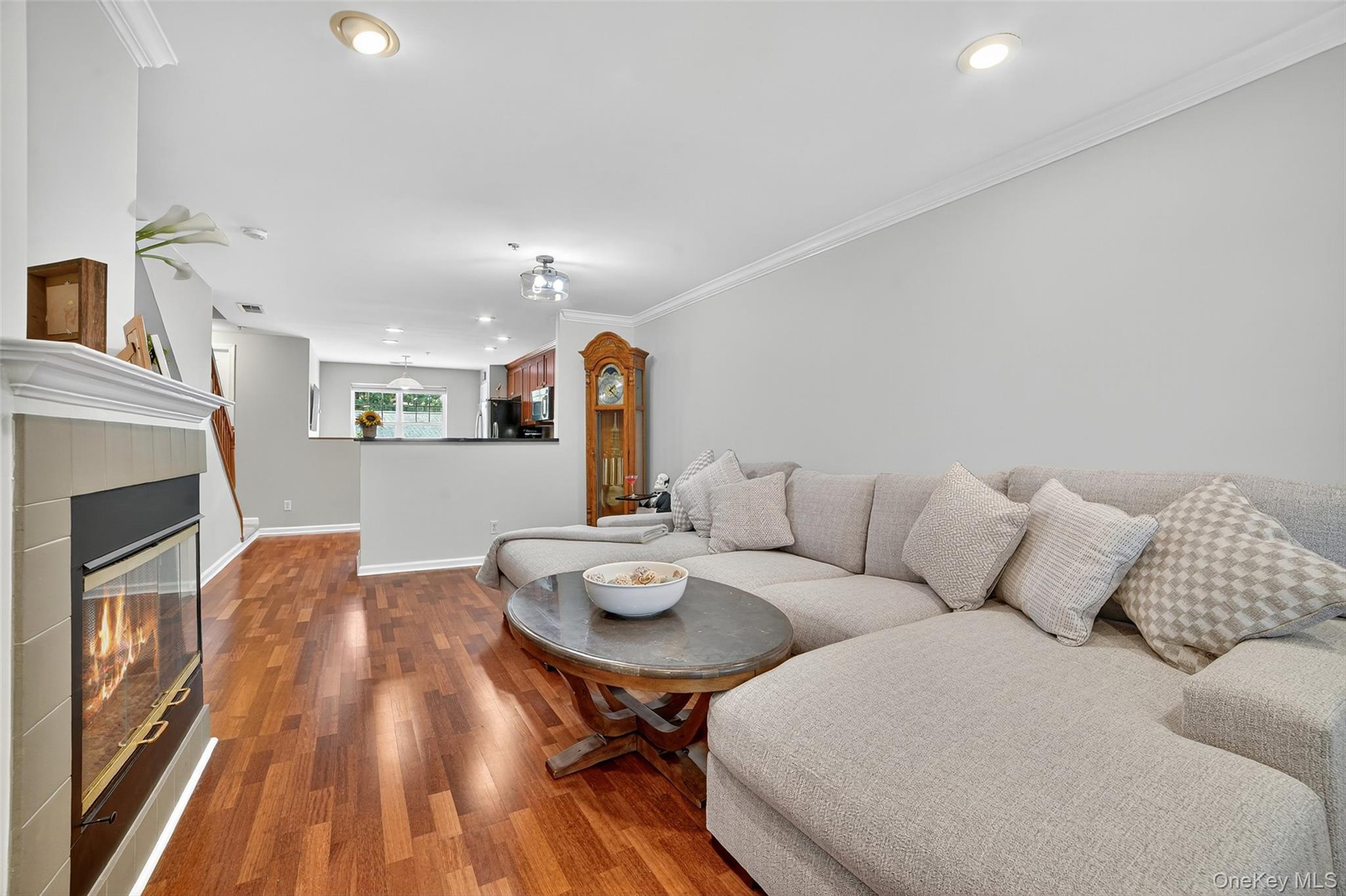 527 Viewpoint Terrace