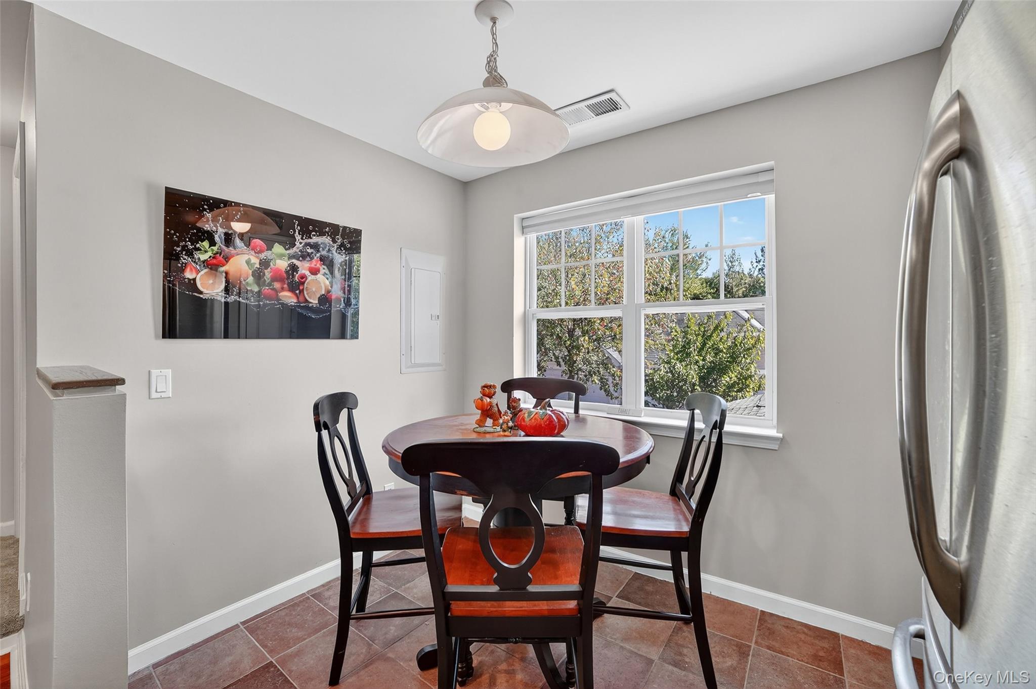 527 Viewpoint Terrace