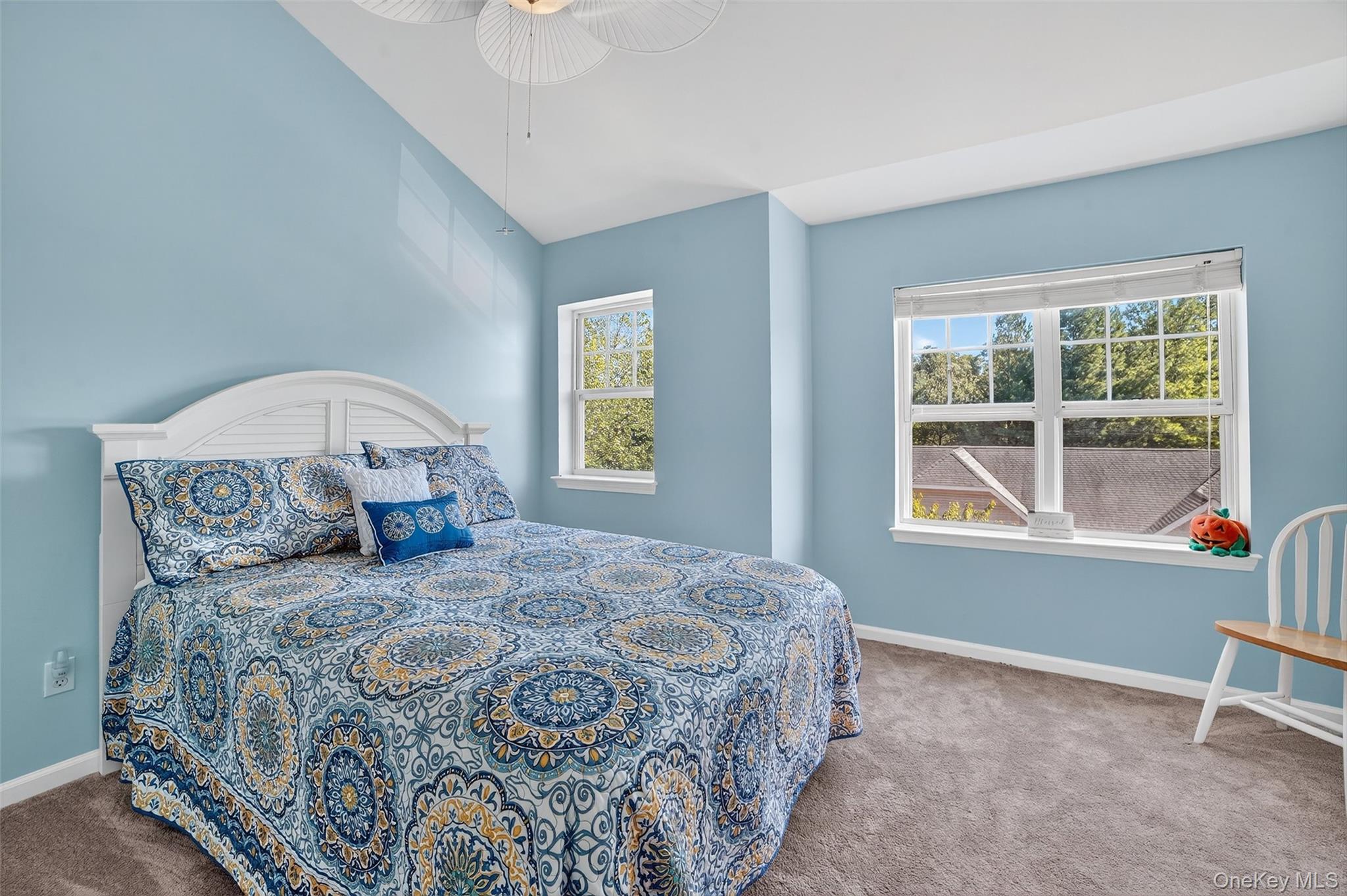 527 Viewpoint Terrace