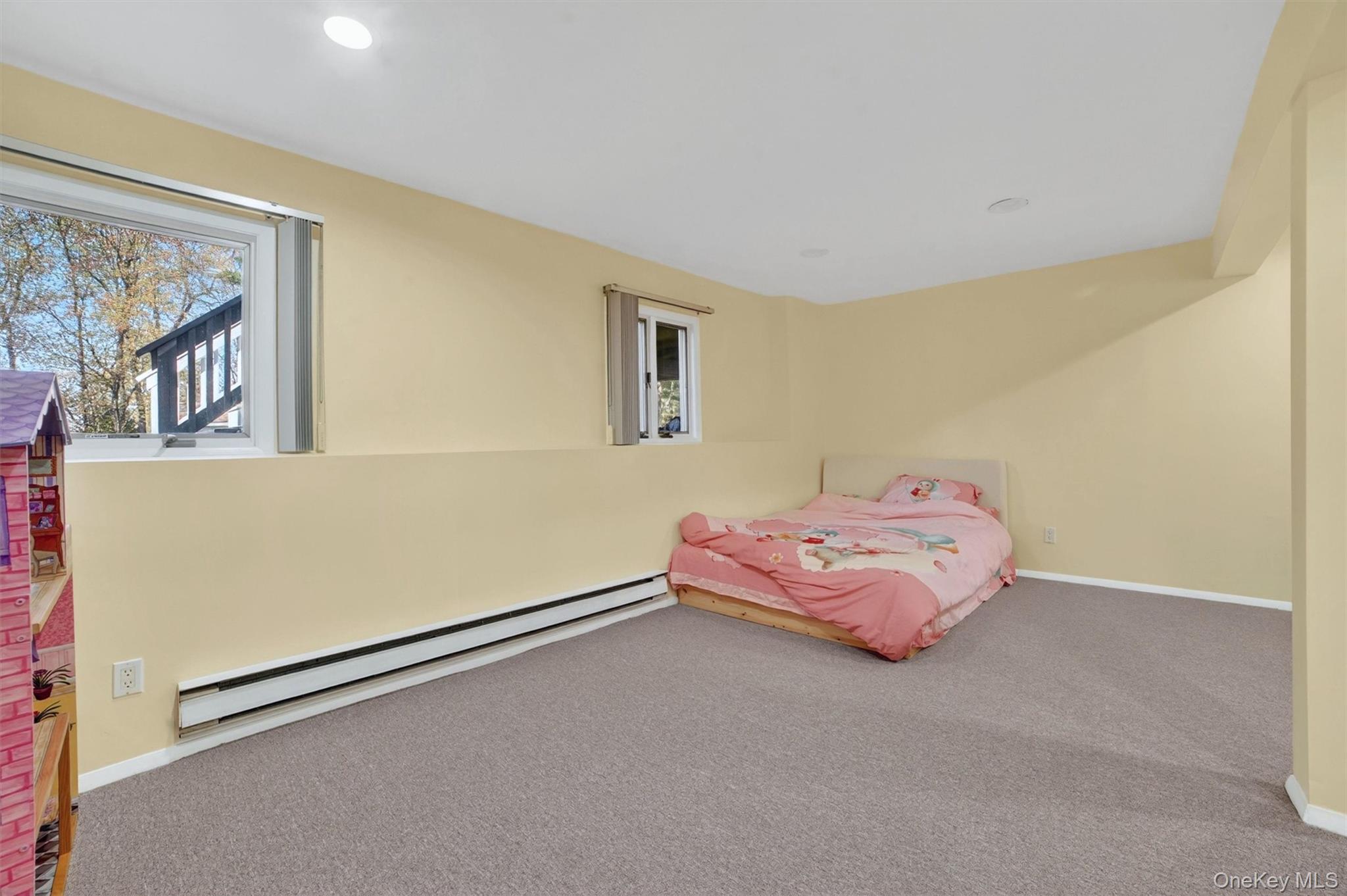 300 Chestnut Court