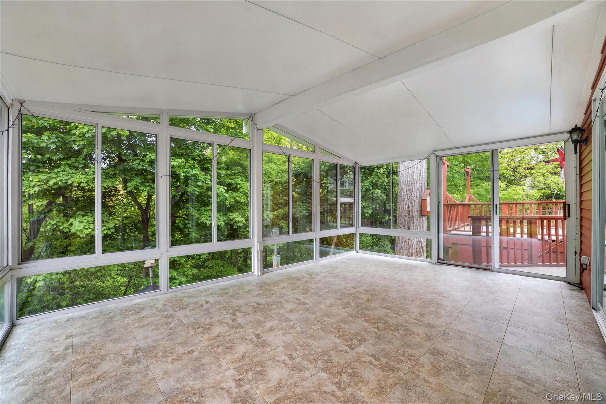 37 Hollowbrook Lane