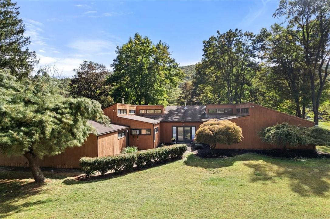 514 Peekskill Hollow Road