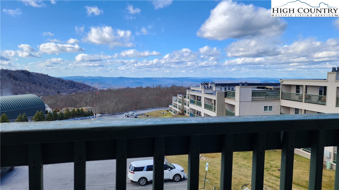 301 Pinnacle Inn Road 2306
