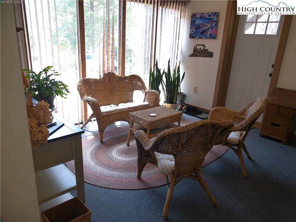 420 Lake View Trail