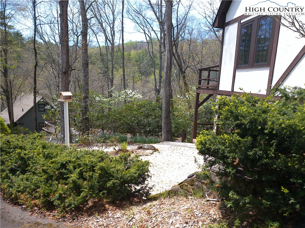 420 Lake View Trail