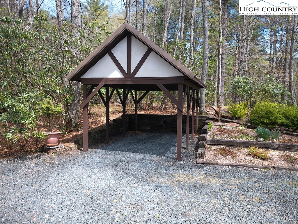 420 Lake View Trail