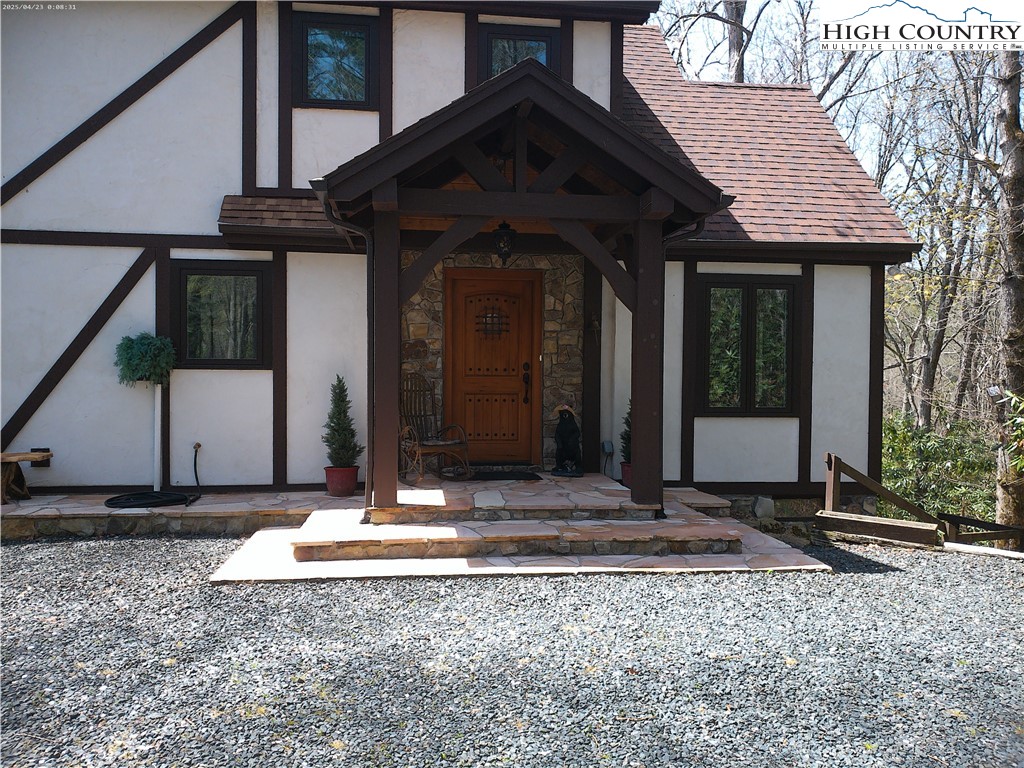 420 Lake View Trail