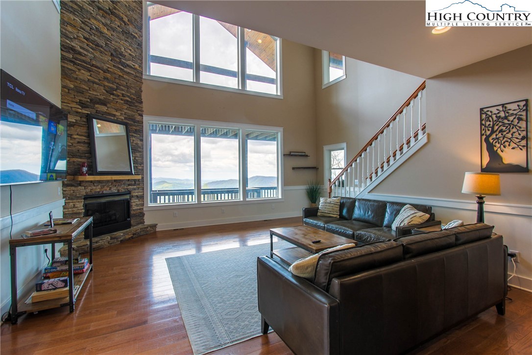 222 W Big Tree Road