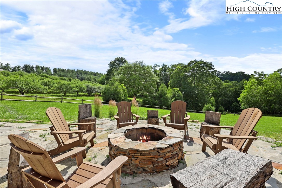 457 Lily Of The Valley Drive