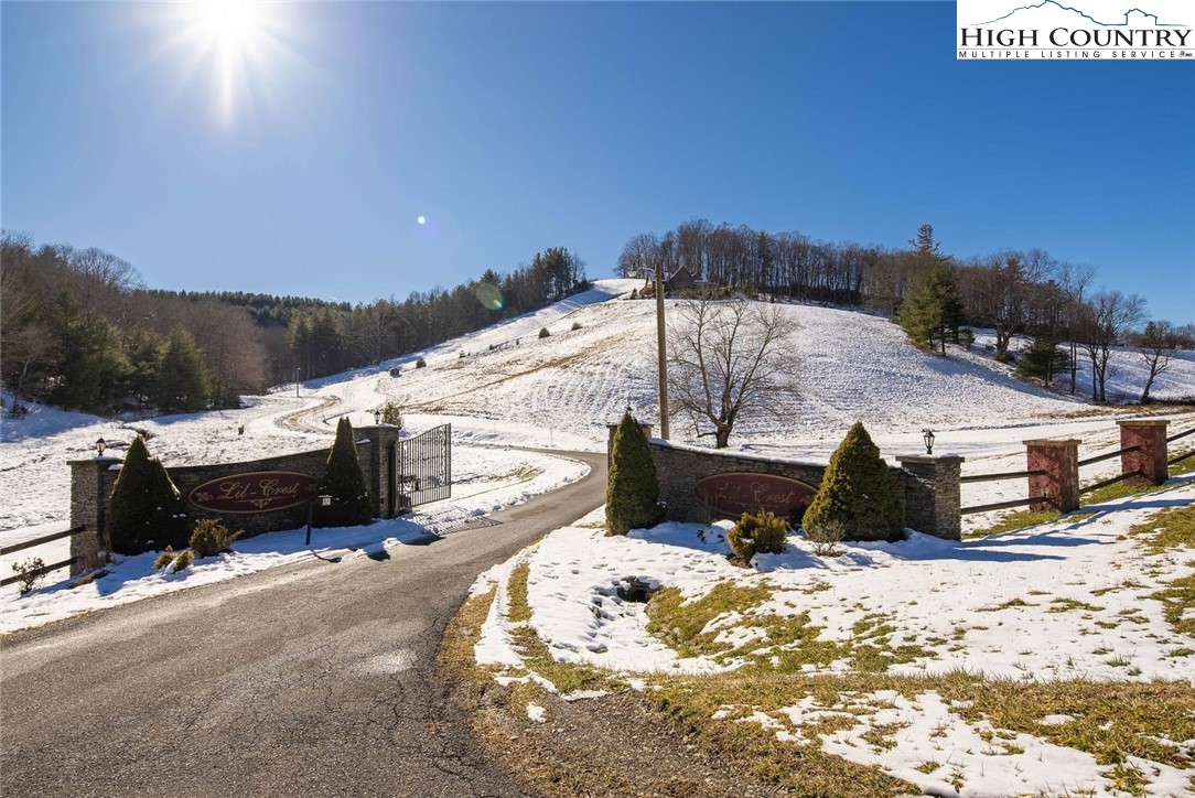 457 Lily Of The Valley Drive
