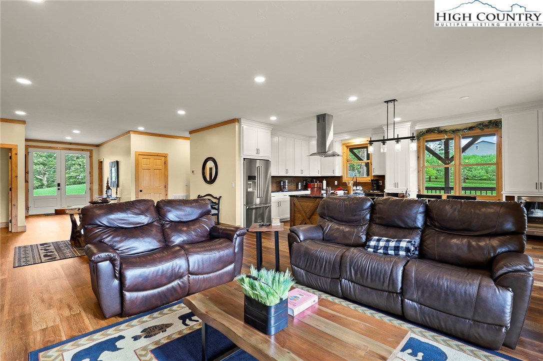 457 Lily Of The Valley Drive