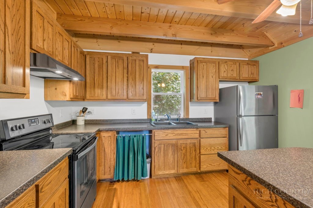 414 Lake Front Drive