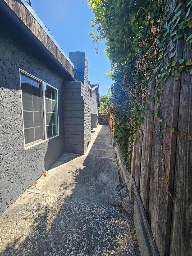 5834 Santa Teresa Boulevard