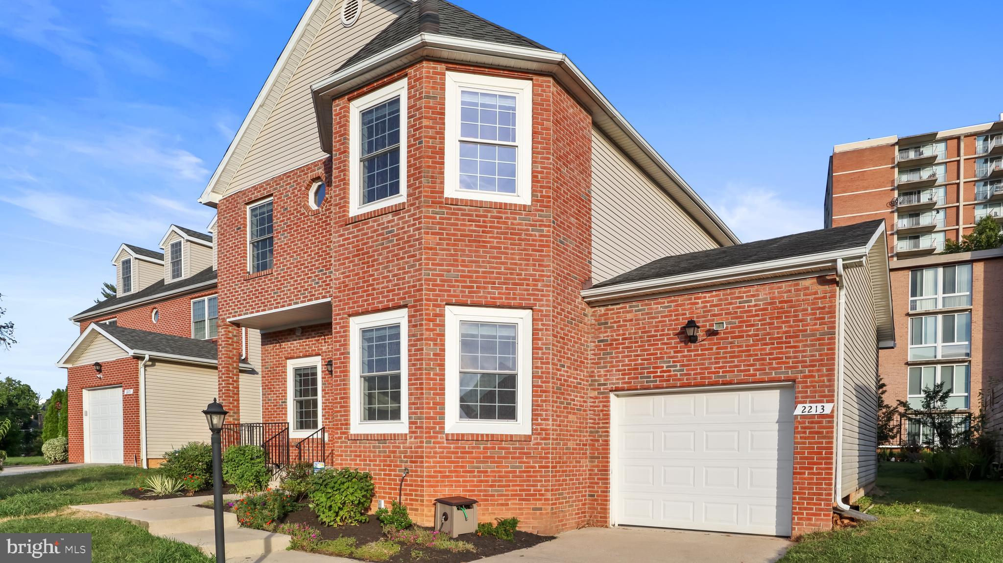2213 RETTA GILLIAM COURT SE