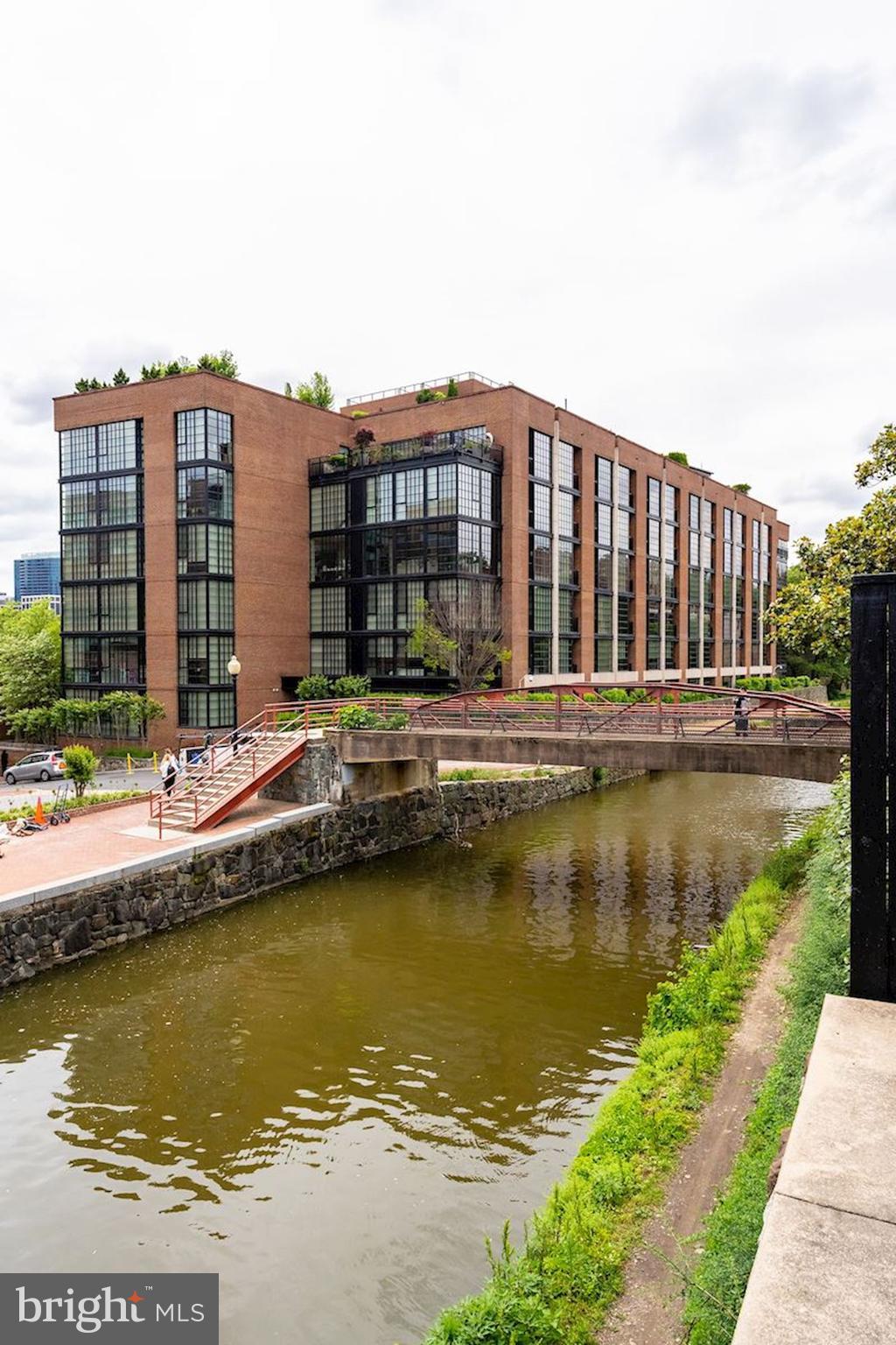 3303 Water Street NW Unit: 6G