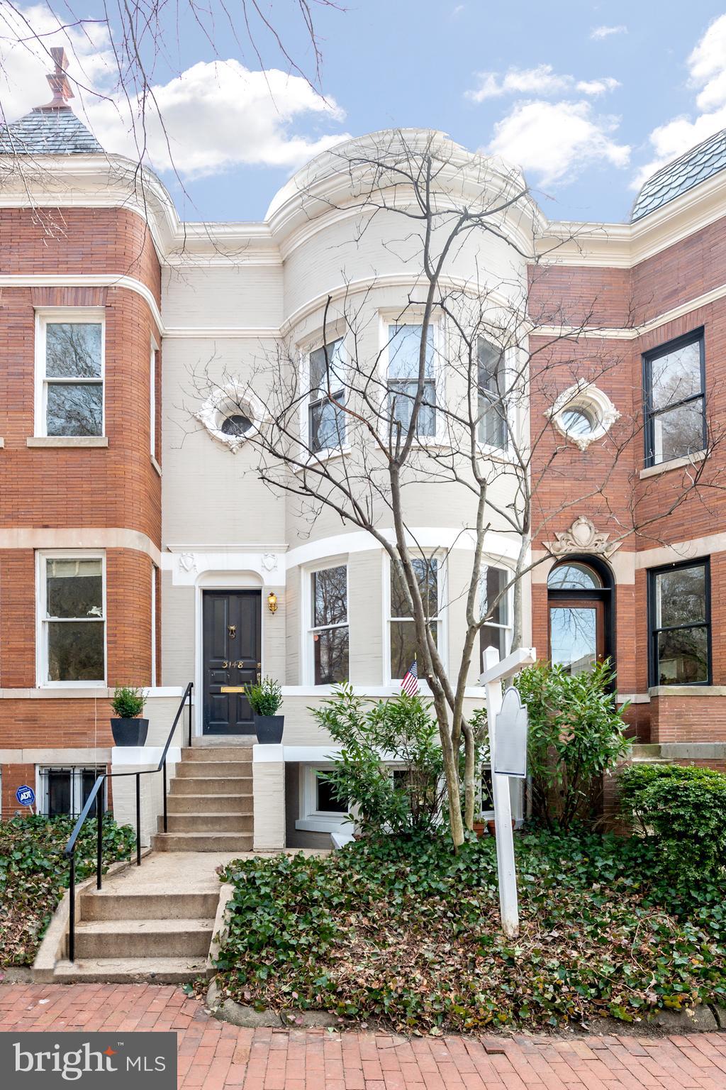 3148 Q St NW