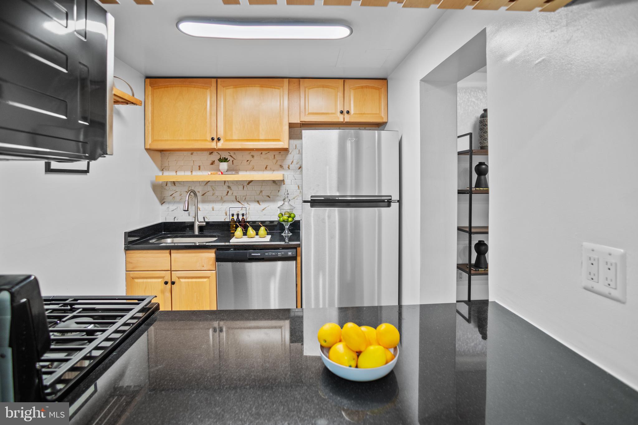 3701 Connecticut Ave NW #112