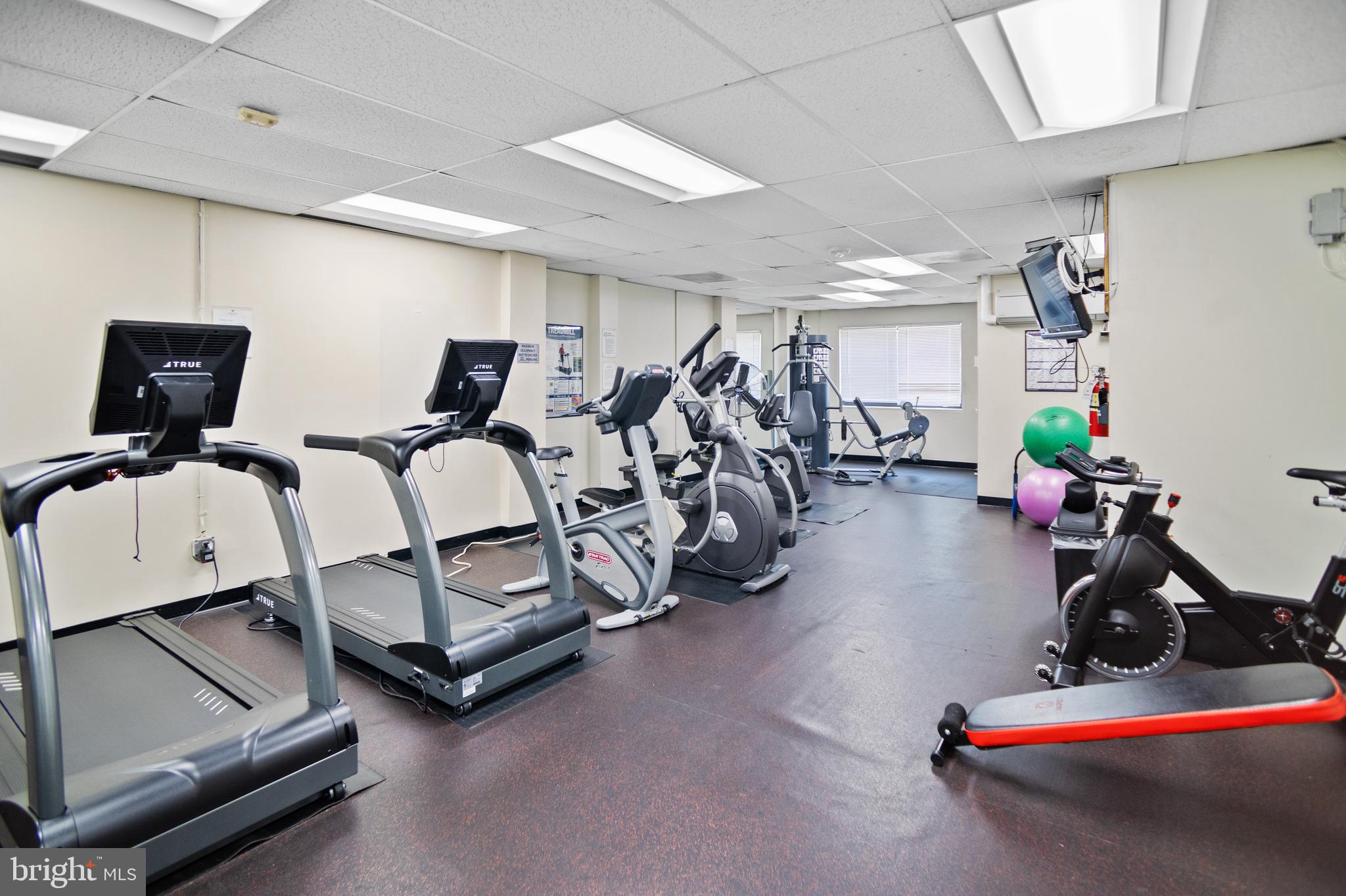 3701 Connecticut Ave NW #112