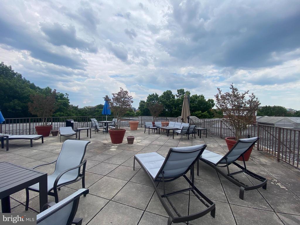 2500 Q STREET NW Unit: 106