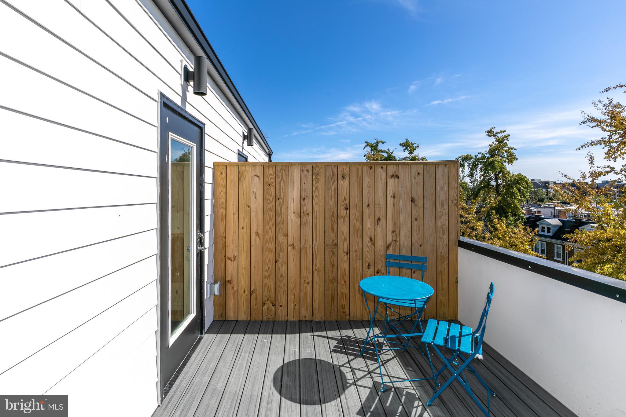 1421 SPRING RD NW #303