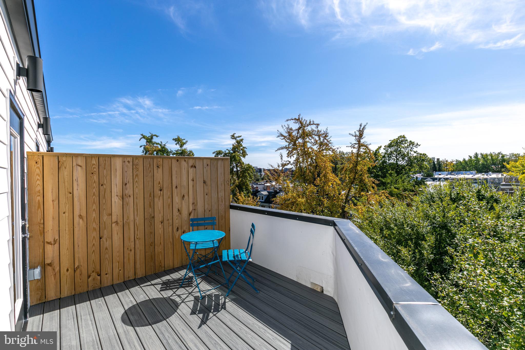 1421 SPRING RD NW #303