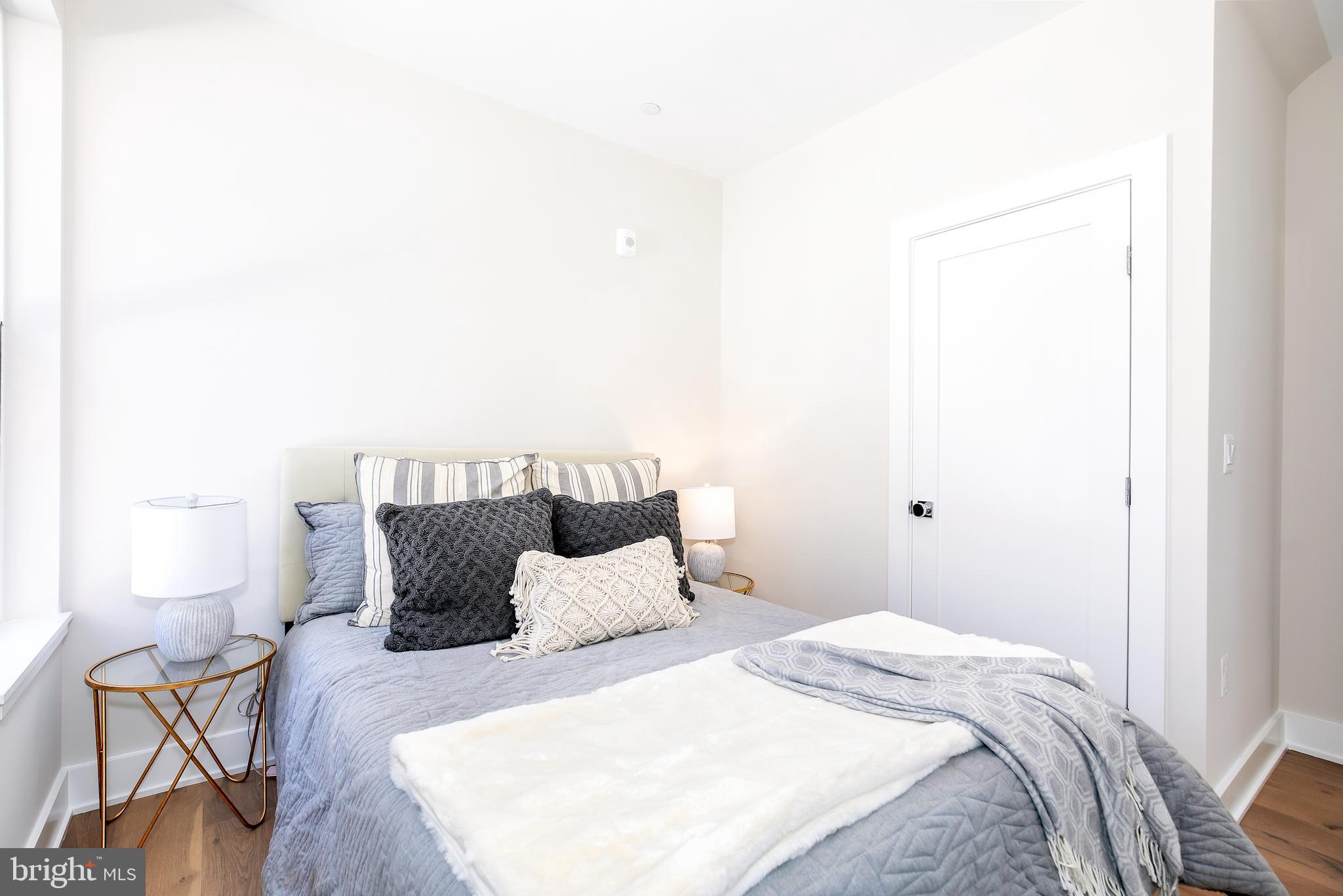 1421 SPRING RD NW #303