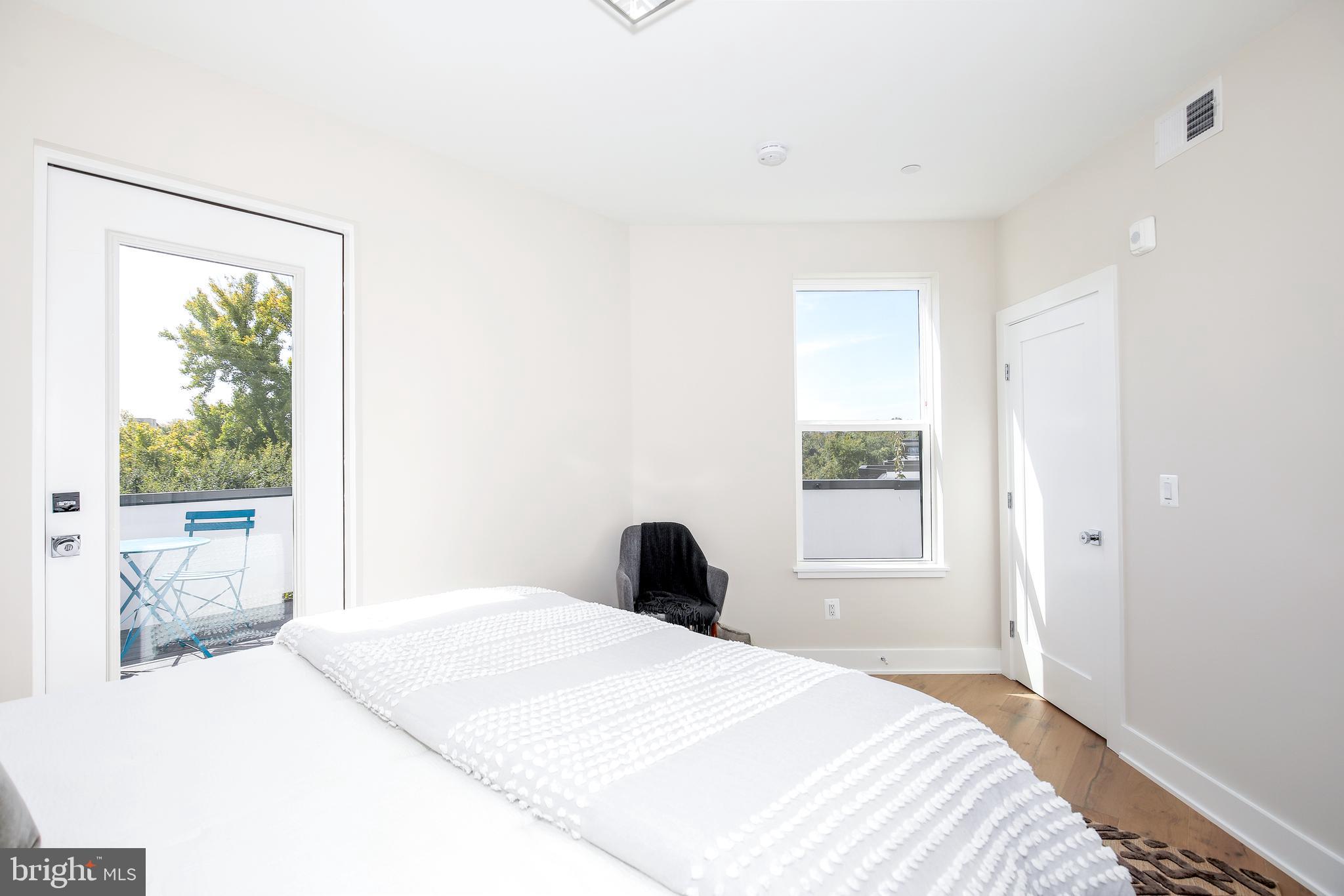 1421 SPRING RD NW #303
