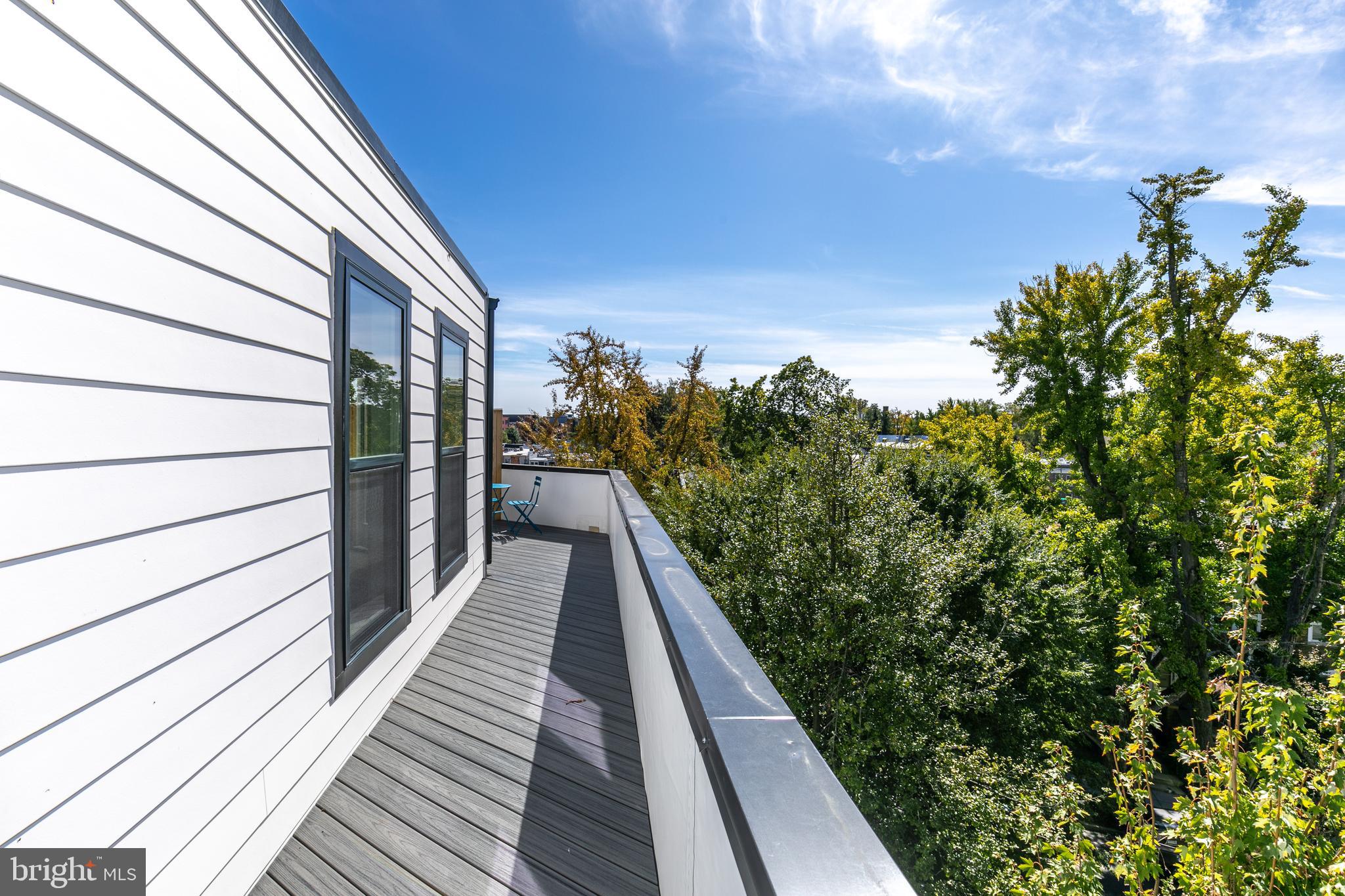 1421 SPRING RD NW #303