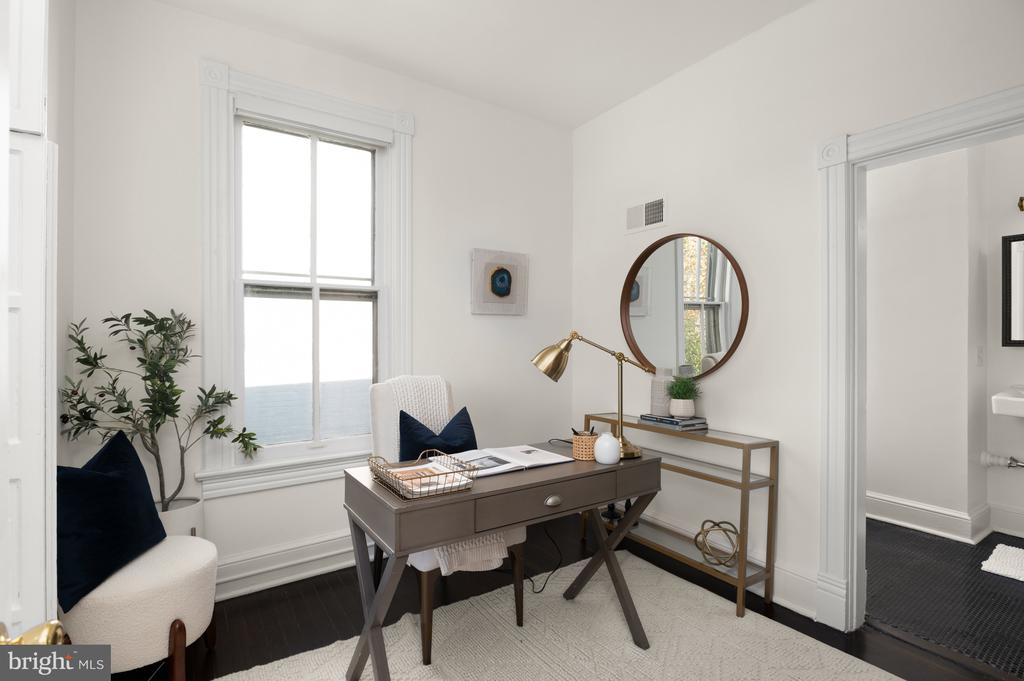 1401 33RD STREET NW